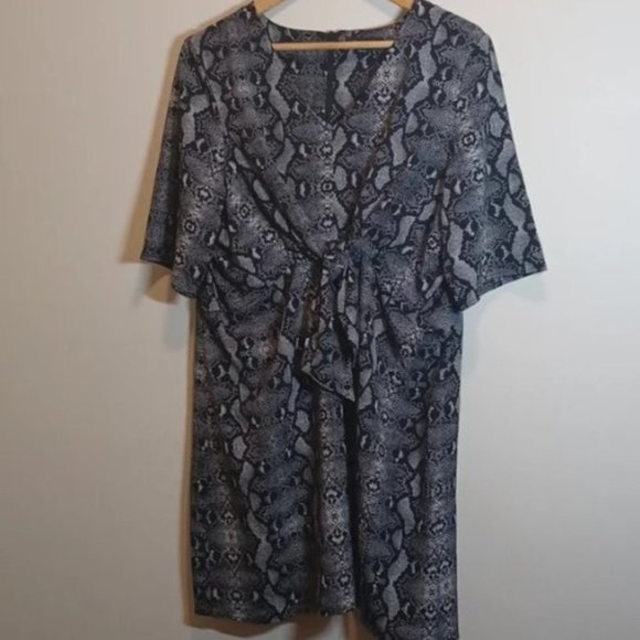 Trendsetter snake print dress - Picture 2 of 7
